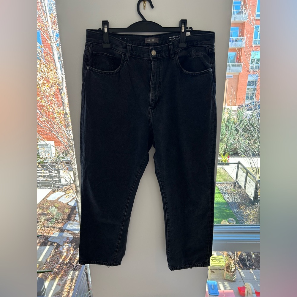 DL1961 Emilie ultra high waist straight leg Jean in stone